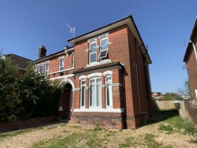 House for sale in Chilworth Old Village, Test Valley