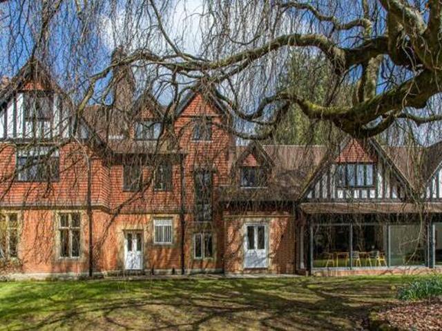 House for sale in Sandown Park, Kent