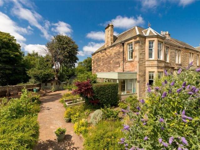 Farm for sale in Murrayfield, Scotland