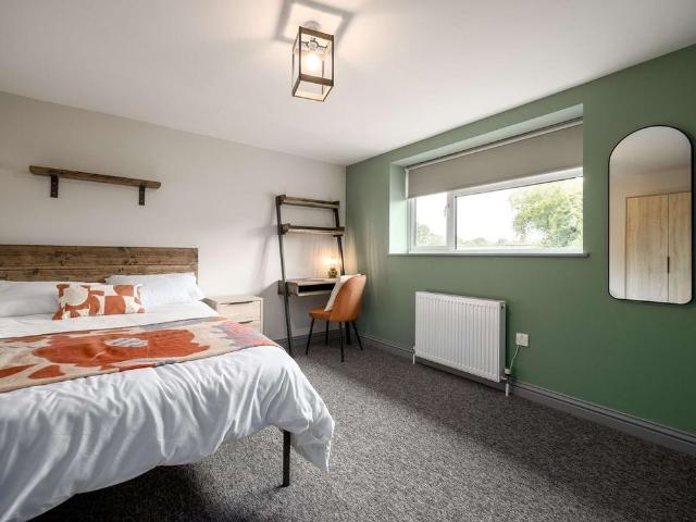 House for rent in Florence Park, The Slade