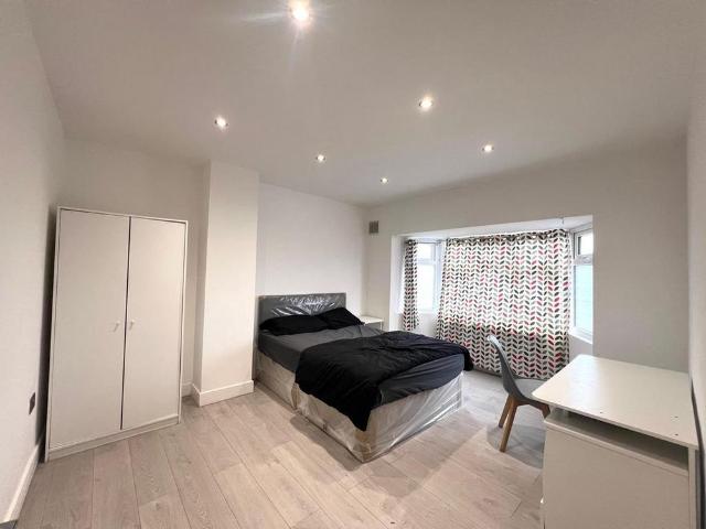 House for rent in London Borough of Hounslow, Hanworth
