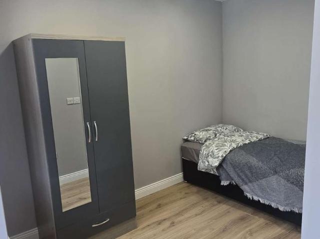 Property to rent in Bluebell, North Tipperary