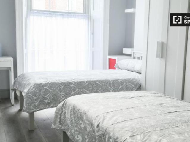 Property to rent in Bluebell, North Tipperary