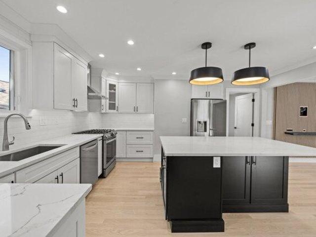 House for sale in Somerville, Middlesex County