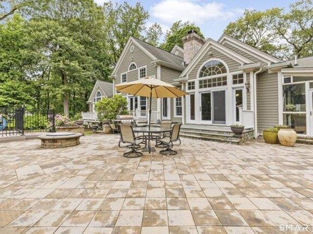 House for sale in Turn of River, Stamford