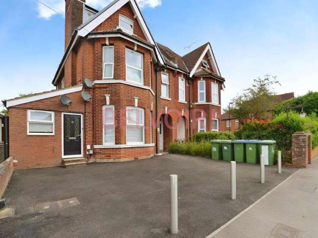 Studio for rent in Hill, City Of Southampton