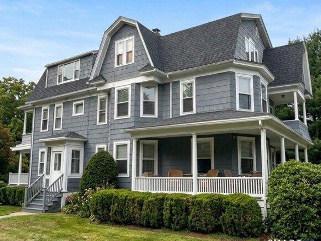 House for sale in Suffield, Connecticut