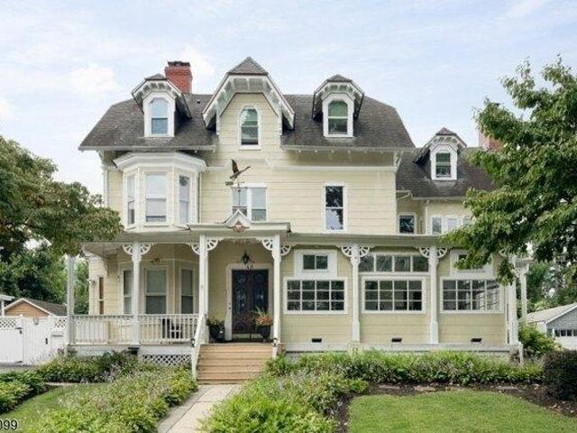 House for sale in Summit, New Jersey