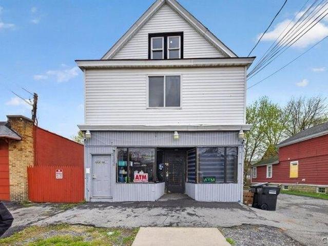 House for sale in Syracuse, New York