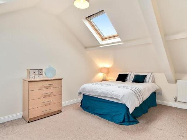 Cottage for rent in Follaton, Strode