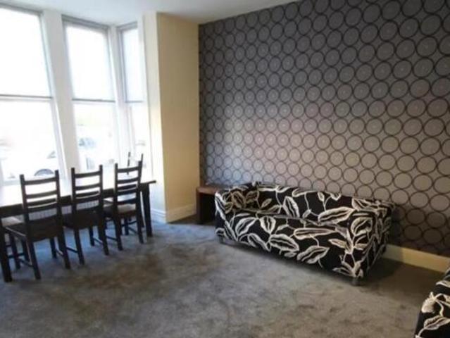 House for sale in Hyde Park, West Yorkshire