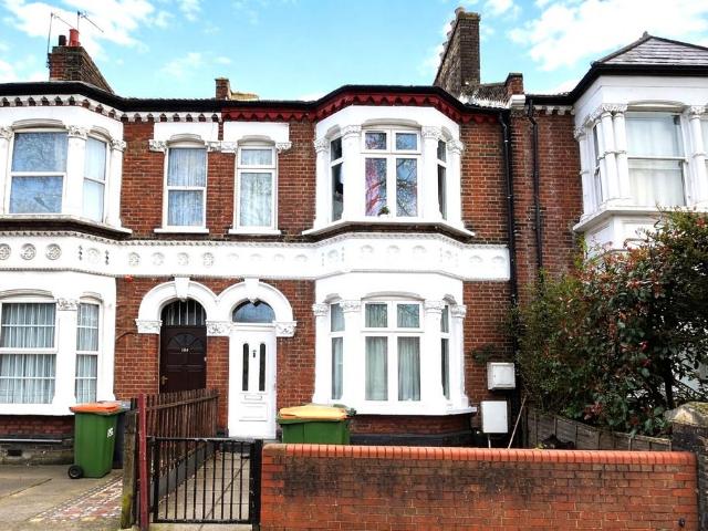 House for sale in West Ham, Greater London