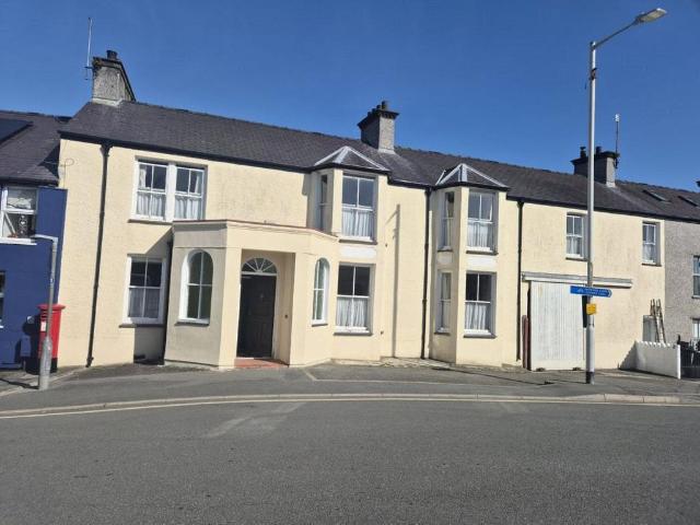 House for sale in Llanerchymedd, Wales