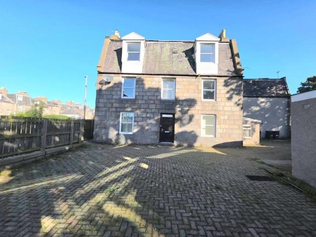 House for sale in City Centre, Ballindoch
