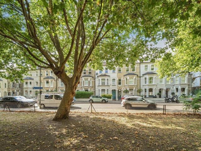 House for sale in Fulham, Greater London
