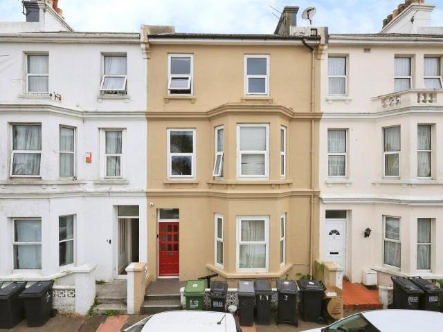 House for sale in Roselands, Eastbourne