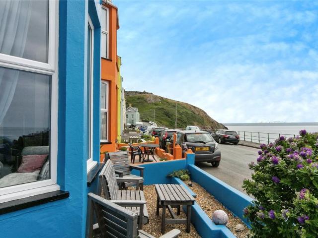 House for sale in Criccieth