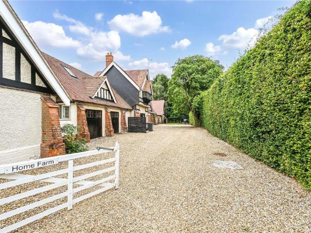 House for sale in Hart, Hampshire