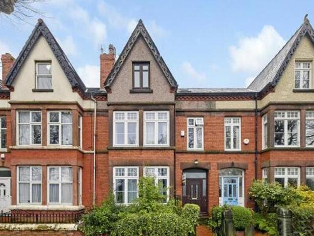 House for sale in Calderstones