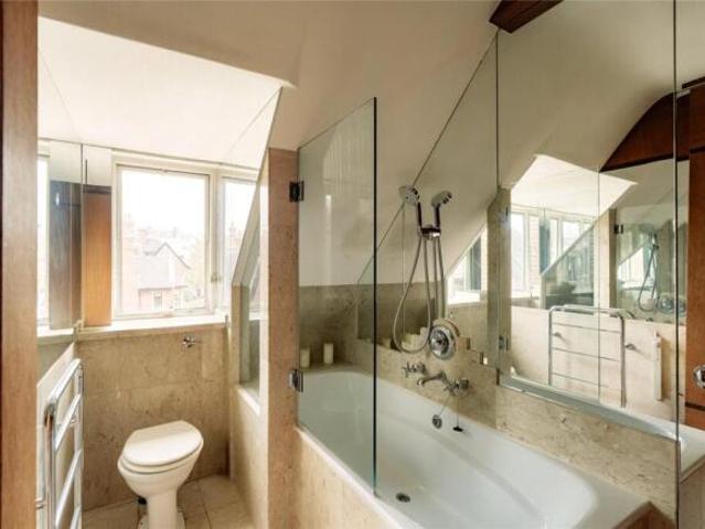 Cottage for sale in Cat Hill