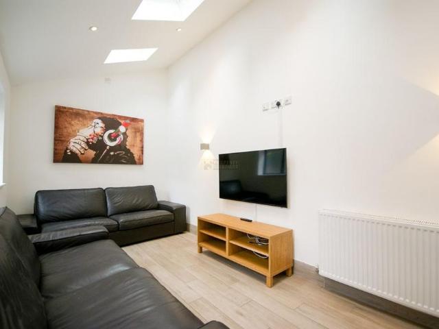 House for rent in Metchley, Birmingham