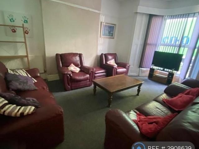House for rent in Nangreaves, Wales