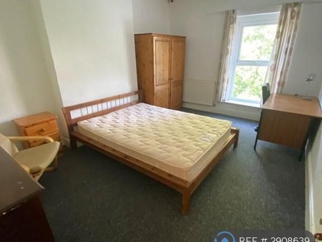 House for rent in Nangreaves, Wales