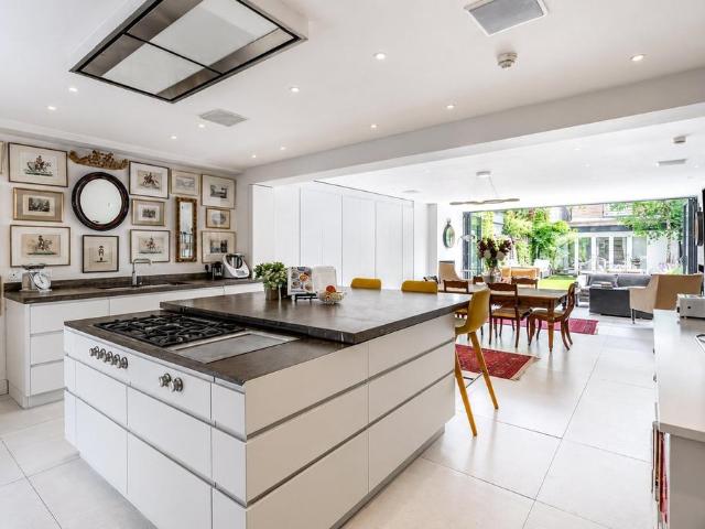 House for rent in Kensington, Greater London