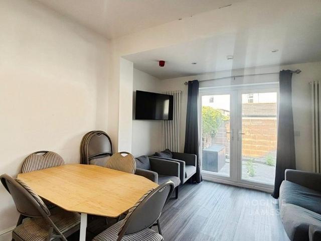 House for rent in Falcon Lodge, Wales