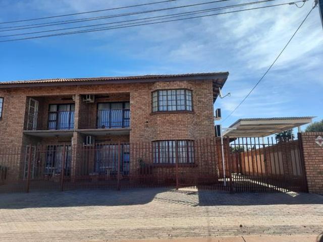 Townhouse for sale in Postmasburg, Northern Cape