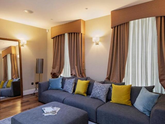 Townhouse for rent in Mayfair, Isle Of Man