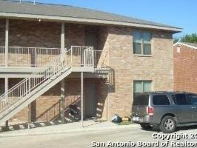 House for sale in Universal City, Texas