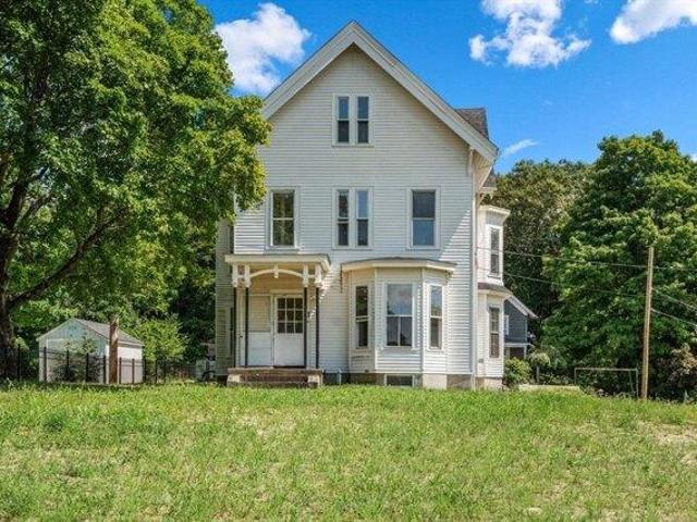 House for sale in North Uxbridge, Massachusetts