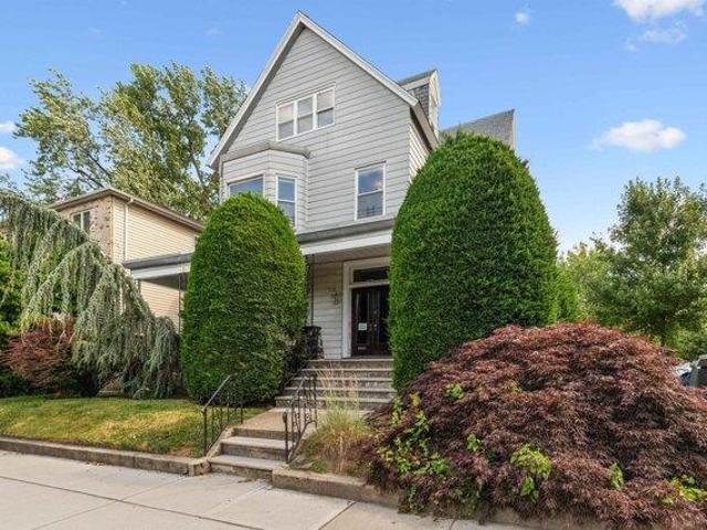 House for sale in Hudson, New Jersey