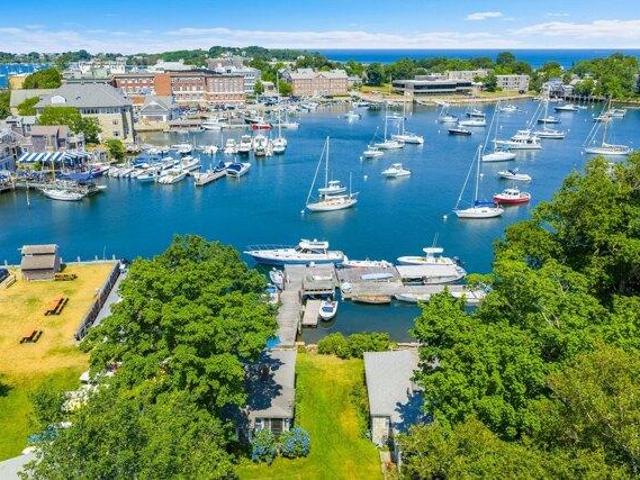 House for sale in Woods Hole, Massachusetts