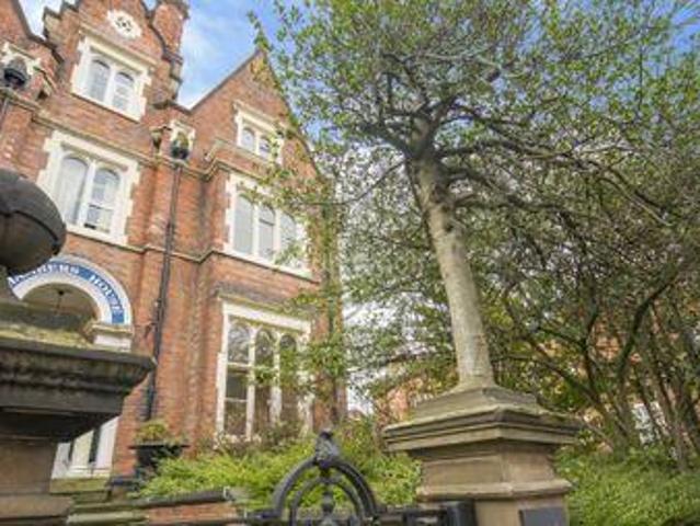 House for sale in East Midlands
