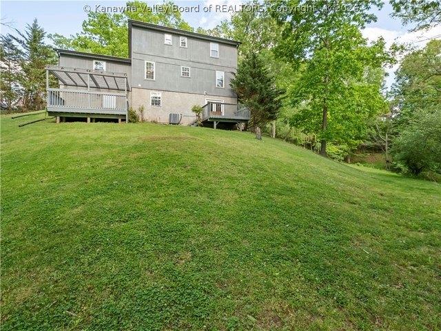 House for sale in Hurricane, West Virginia