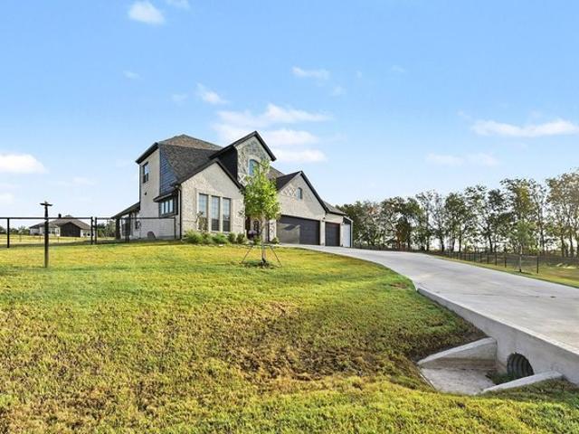 House for sale in Howe, Texas