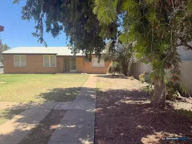 House for rent in Saddleworth