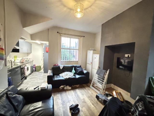 House for rent in Beckett Park, Headingley