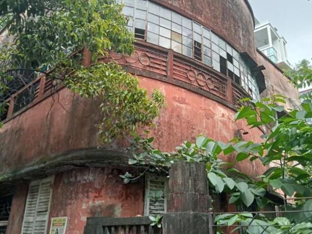 House for sale in Calcutta, West Bengal