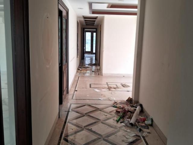 House for rent in East Delhi, Deri