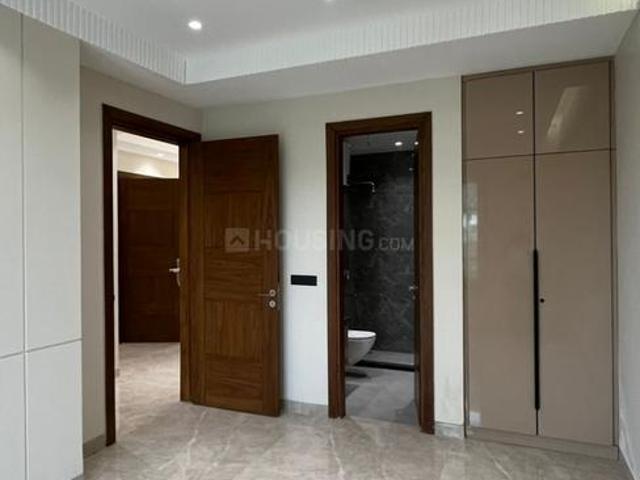 House for sale in Hariana