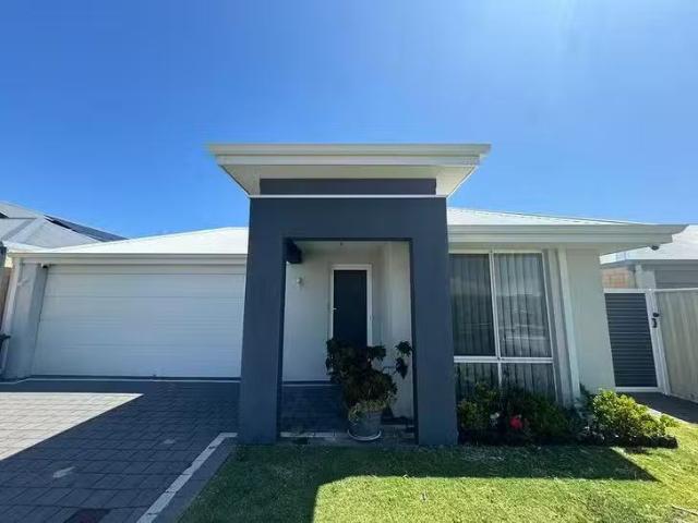 House for rent in Golden Bay