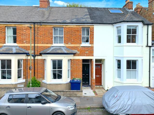 Room for rent in St Clement's, The Slade