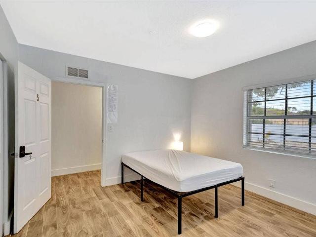 Room for rent in Riviera Beach, Florida