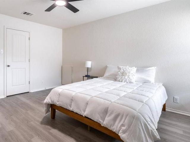 Room for rent in Leesville, Texas