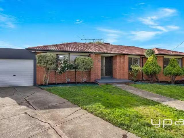 House for rent in Gladstone Park, Victoria