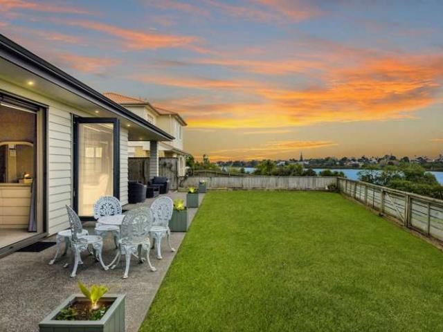 House for sale in Manurewa, Oroua County