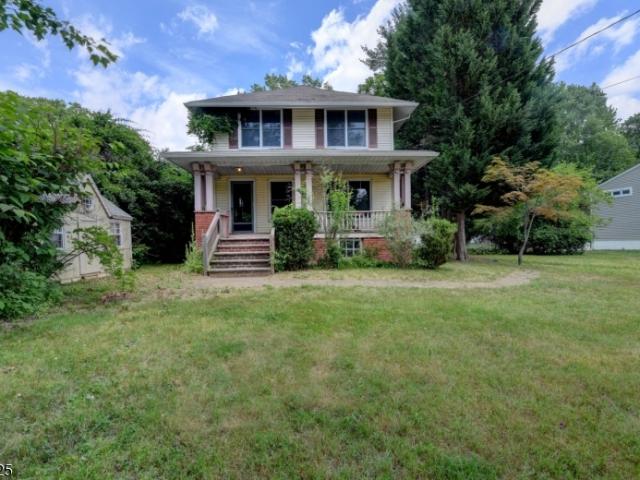 House for sale in Pequannock, New Jersey
